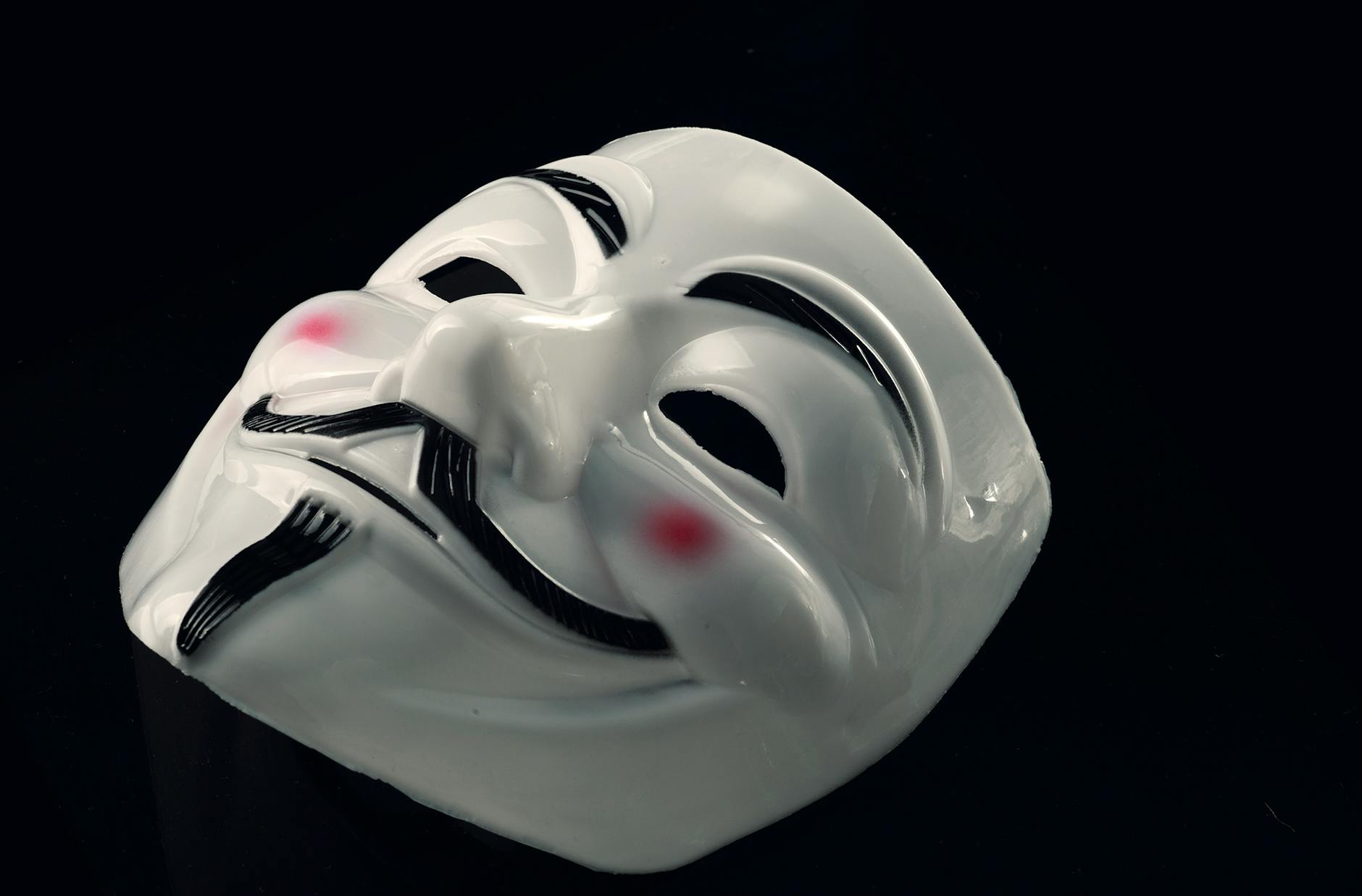 Apple patches critical iPhone vulnerability tied to Paragon spyware exploits.