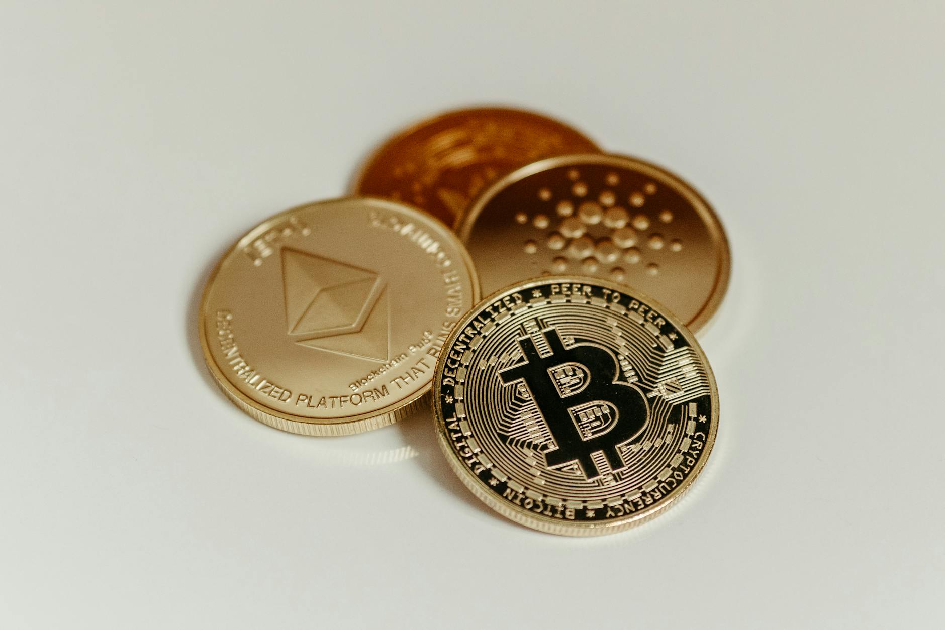 Anthropic Prepares for IPO, Aiming for Trillion-Dollar Market Valuation