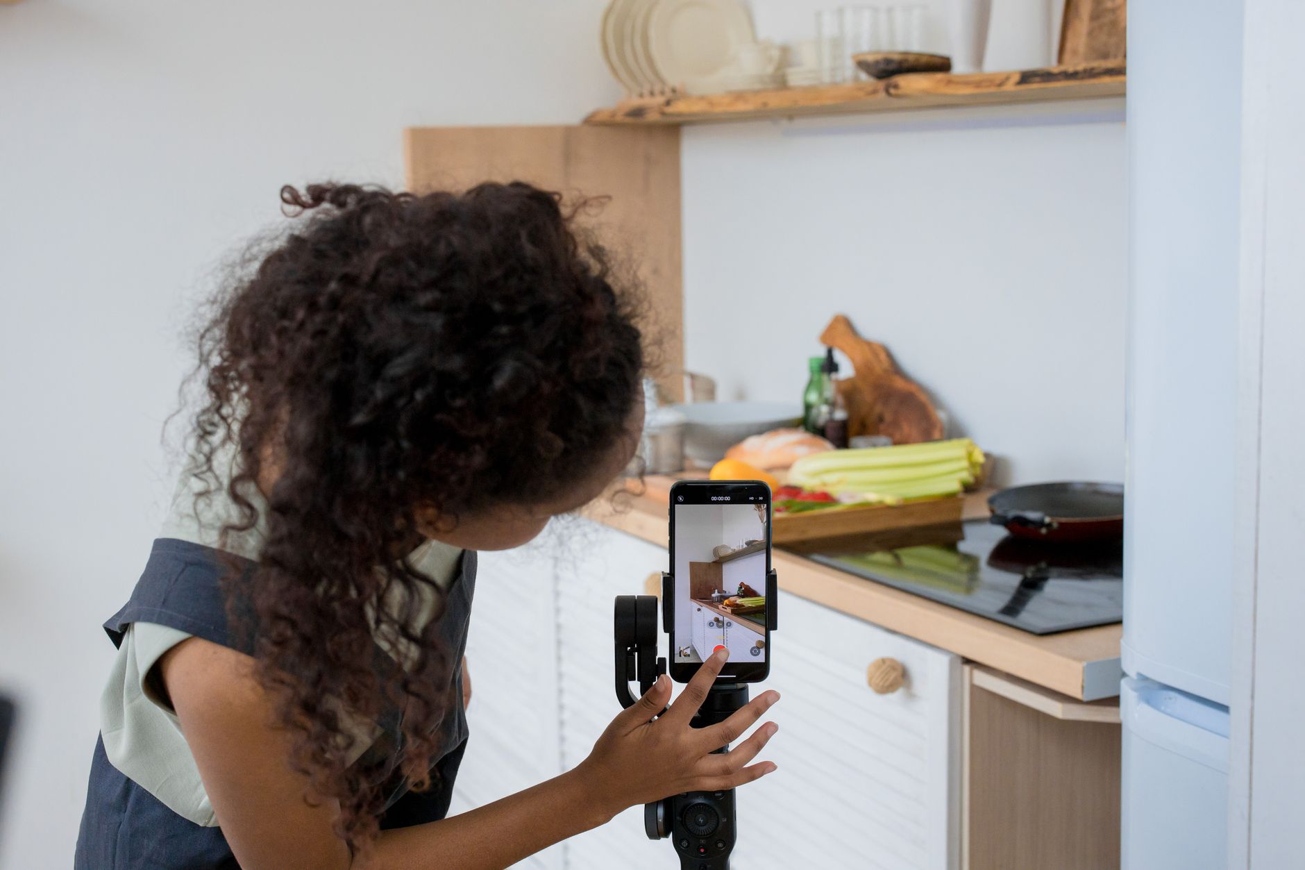 Facebook Launches AI-Powered Tool to Enhance Content Creation
