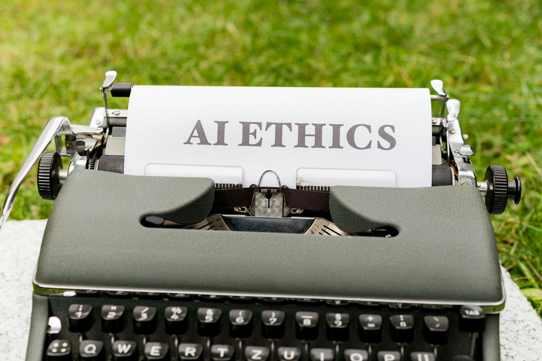 Controversial Update: New AI Tool Gives Writing Feedback by Mimicking Deceased Scholars