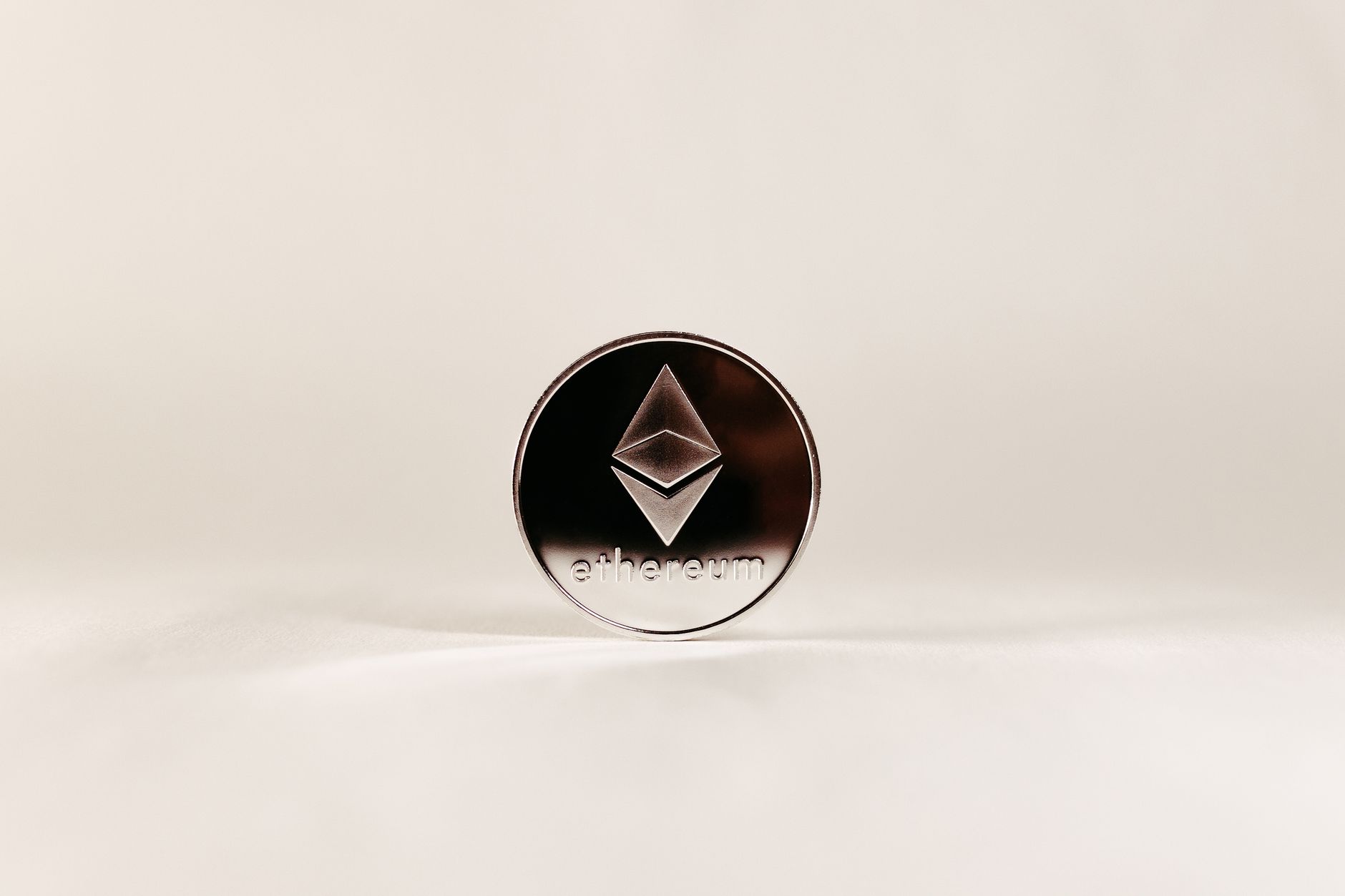 Analysts Applaud Strategy's Emphasis on STRC as Key Driver in Bitcoin Acquisition Efforts