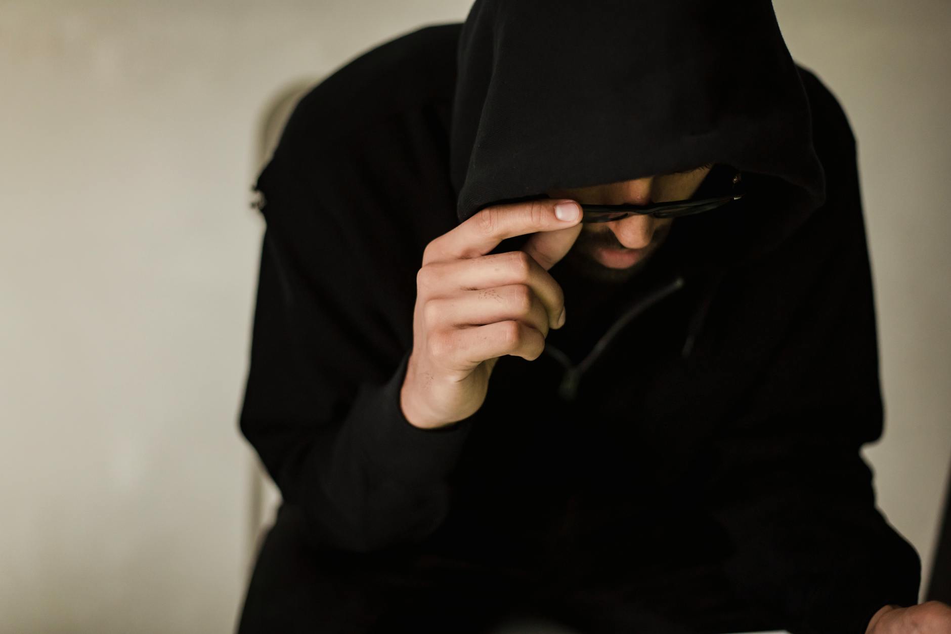 Despite being dropped from several platforms, Monero maintains its popularity on darknet markets as they increasingly adopt XMR for transactions.
