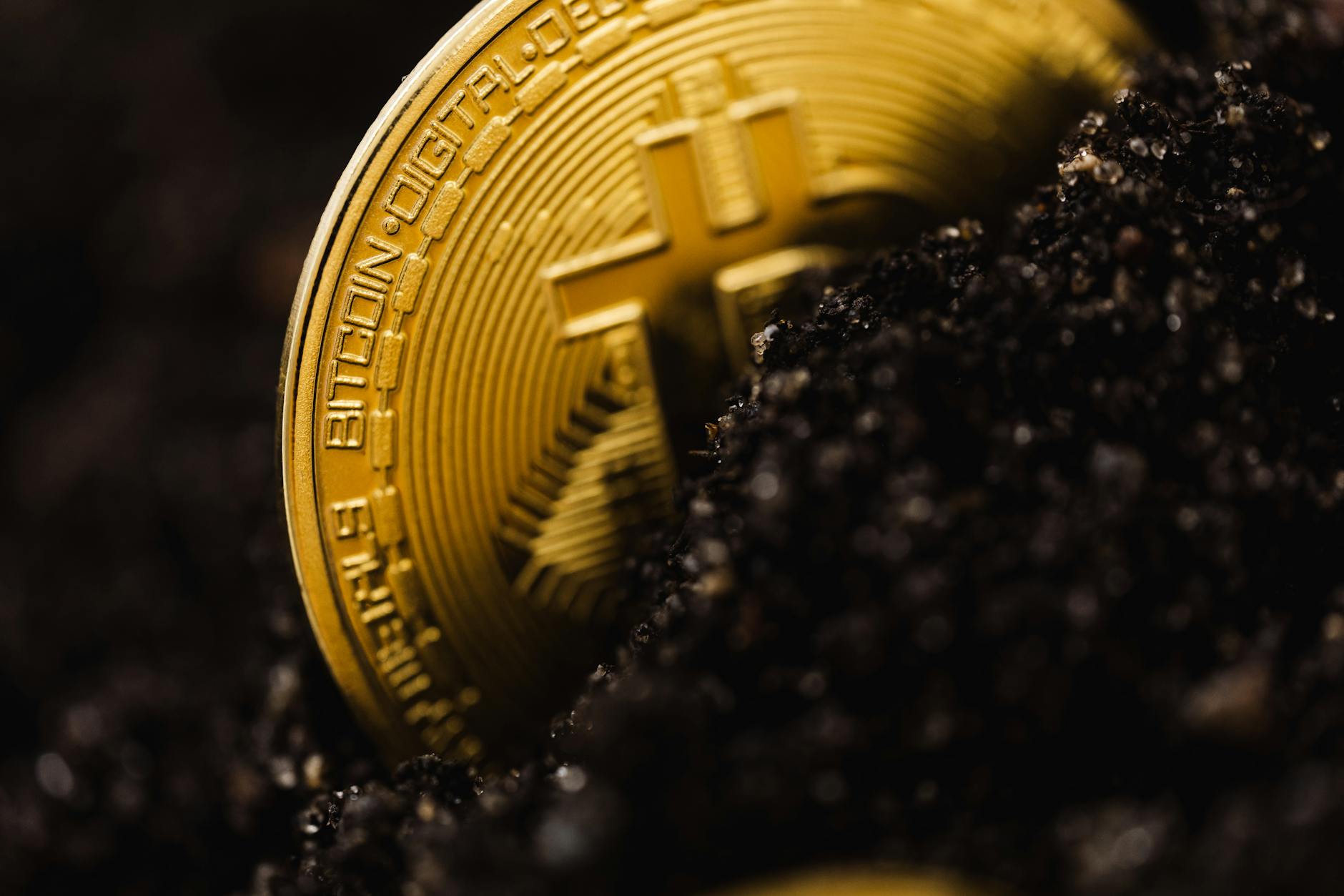 Stablecoin A7A5 Expands Alternative Financial Network for Entities Facing Sanctions