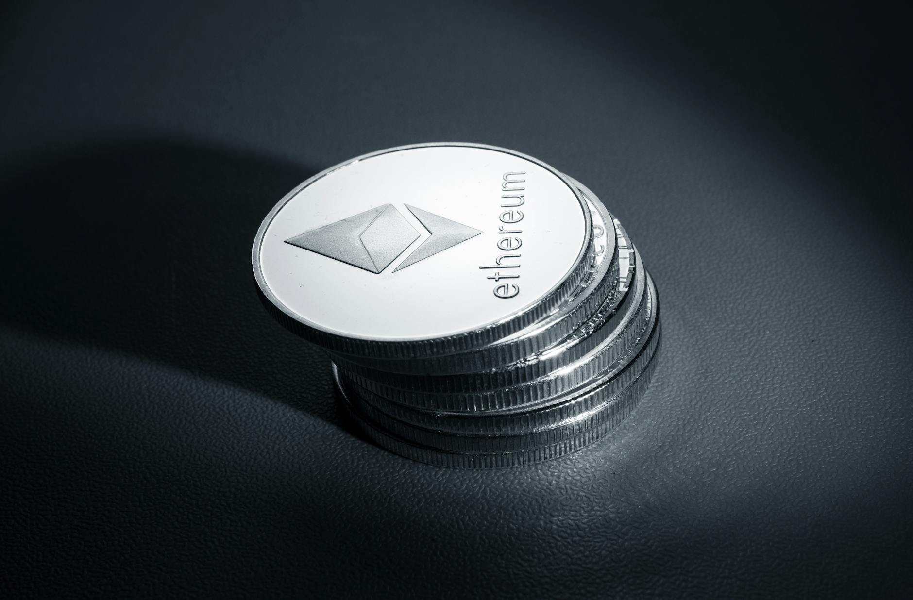 Coinbase Expands Crypto-Backed Lending Services to Include XRP and DOGE