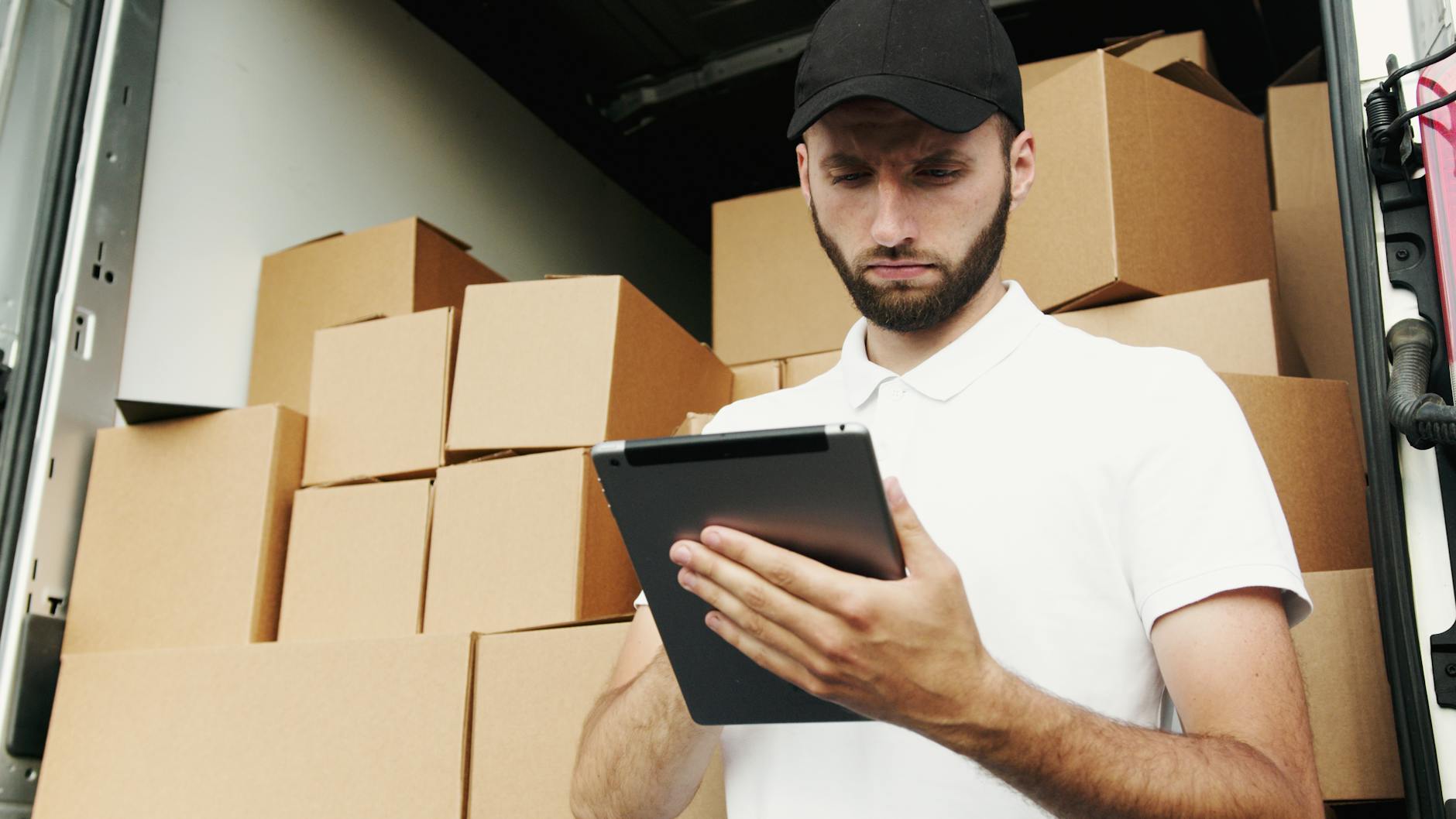 Warp Embraces Automation With Robotic Integration in Warehouse Operations