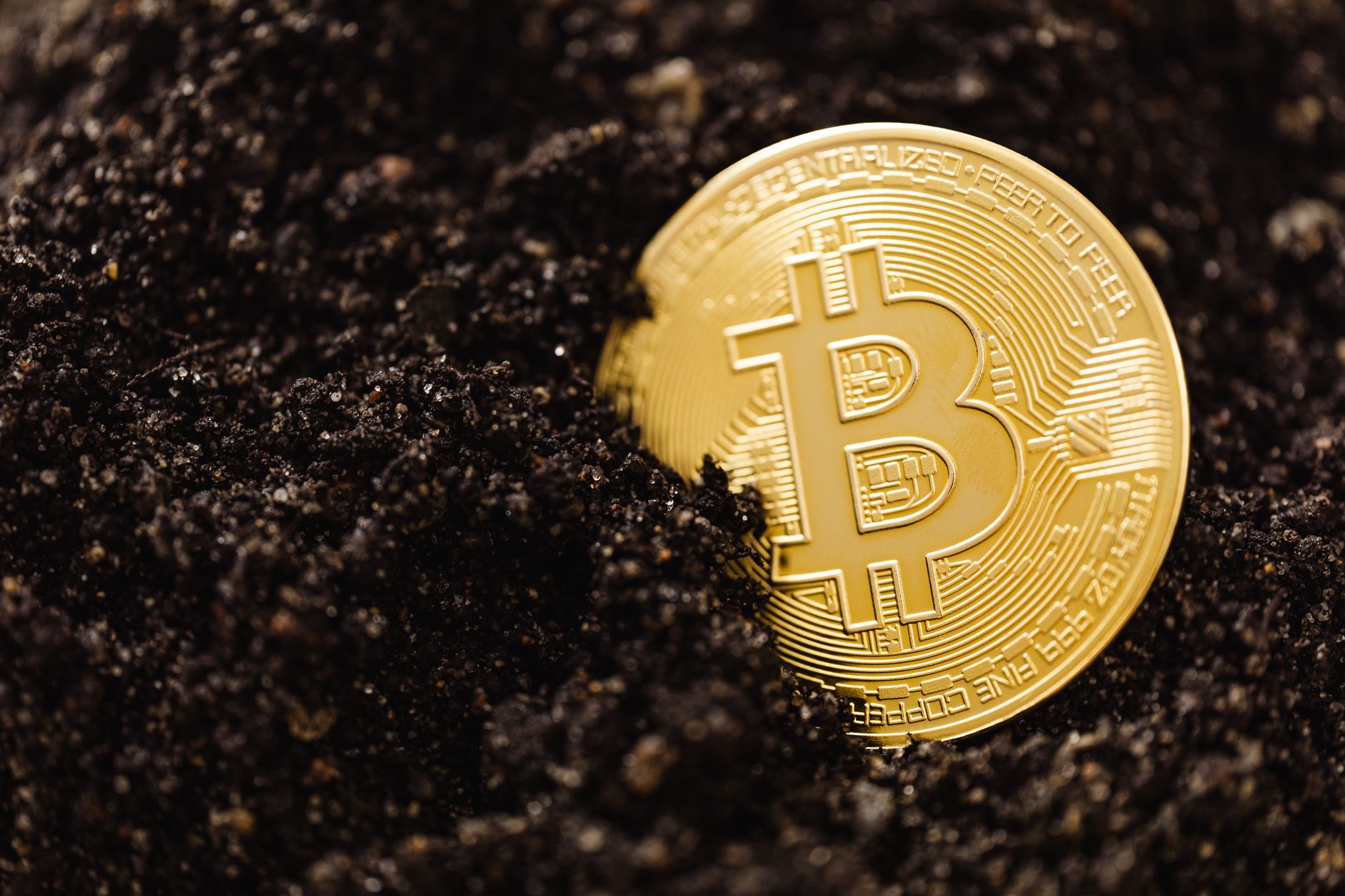 Bitcoin's Value Declines as Trump-Supported American Company Prepares for Reverse Stock Split